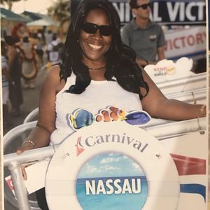 Meet your Posher, Leslie